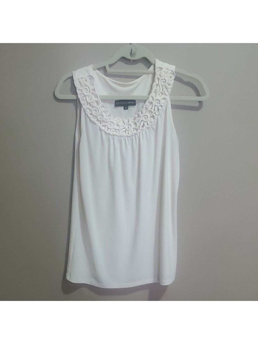 Kasper & Company Elegant Cream Sleeveless Top Size Small